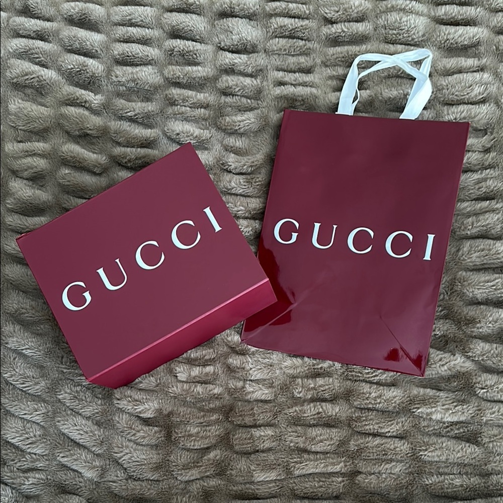 Gucci Burgundy Box (8”x10”) and Bag (10.25”x13.75”) Set